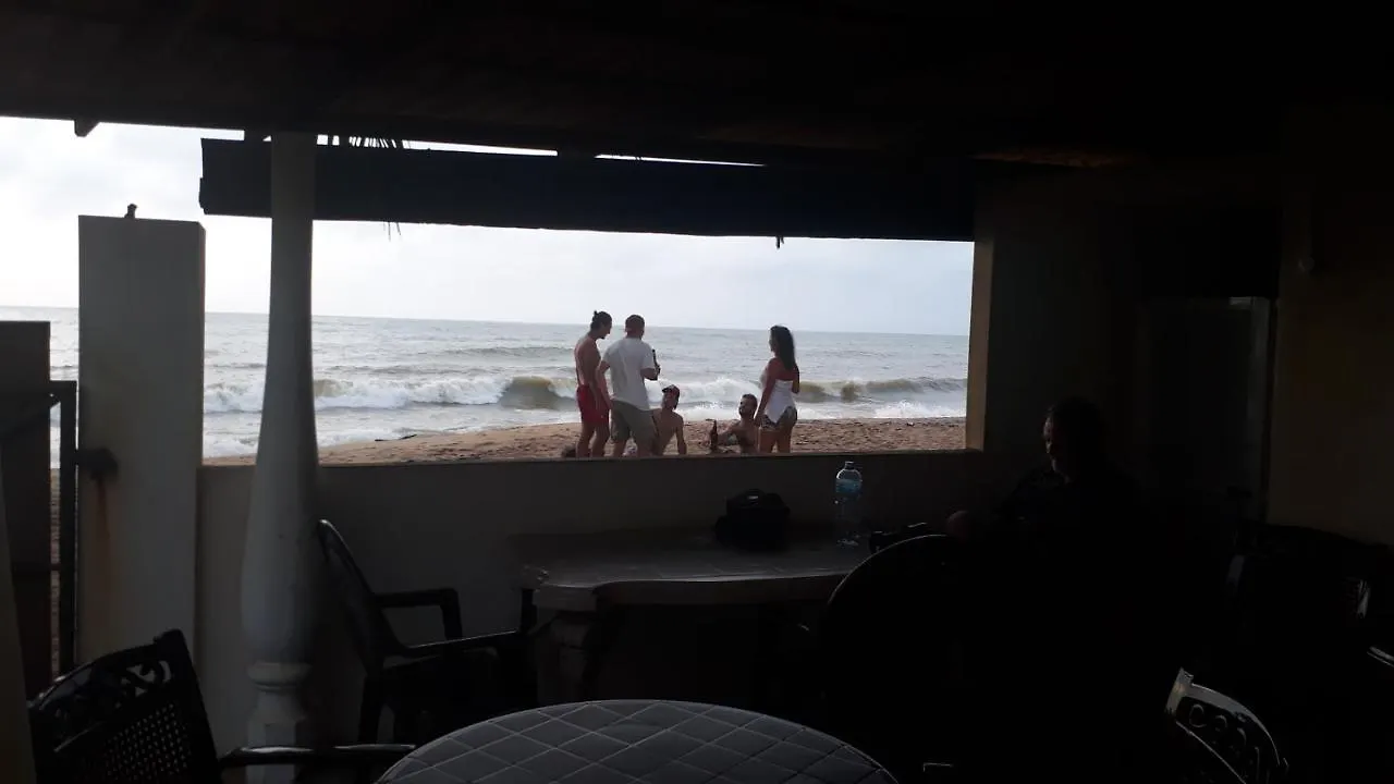 Anicia Beach House Negombo Guest house
